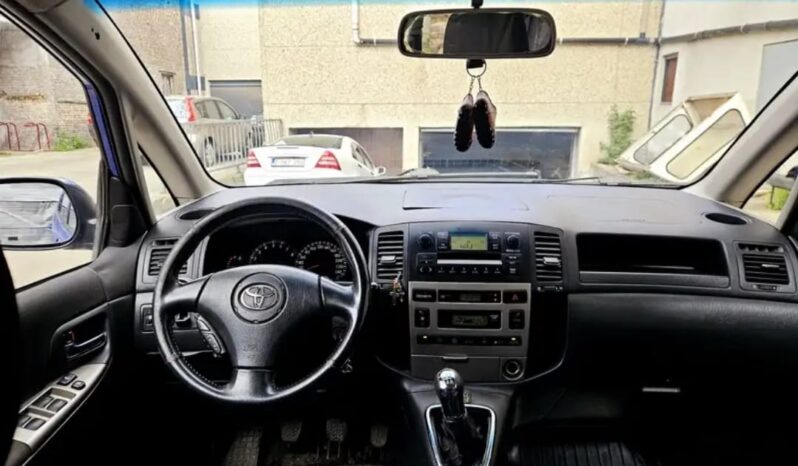 
								Toyota Corolla Verso 2003 Essence Manuelle – Très bon état – Import Europe full									