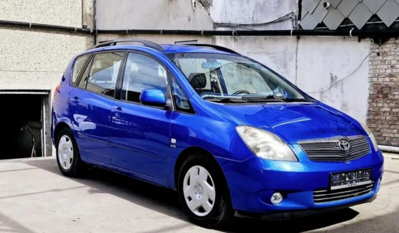 
								Toyota Corolla Verso 2003 Essence Manuelle – Très bon état – Import Europe full									
