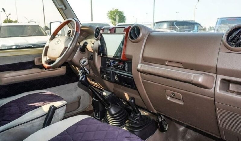 
								TOYOTA LANDCRUISER 2013 full									