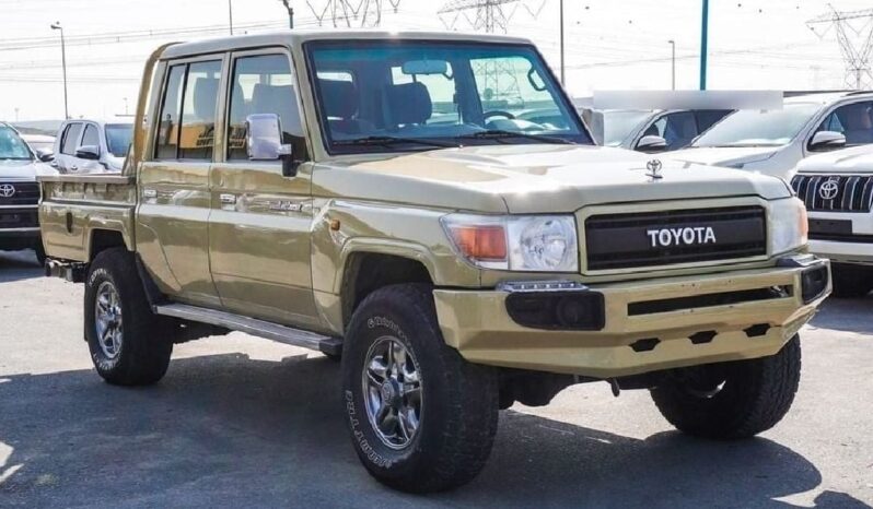 
								TOYOTA LANDCRUISER 2013 full									