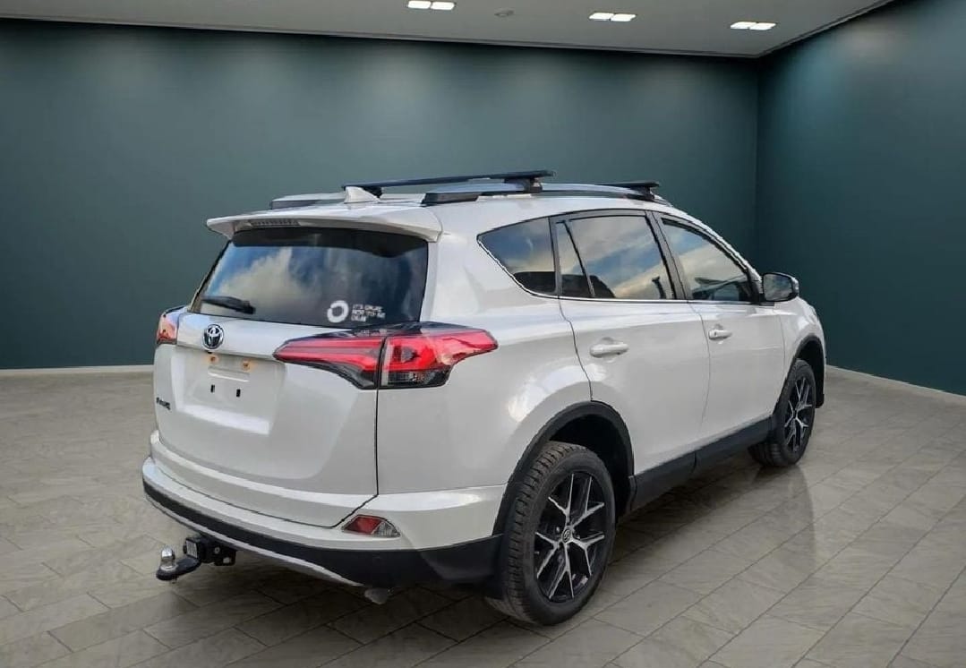 Toyota RAV4 2019 Essence Automatique – Version Dubaï